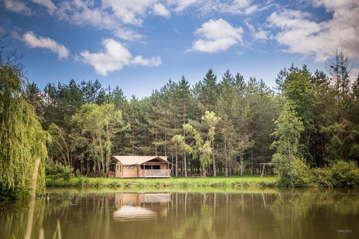 Tente Lodge Jacuzzi Privatif En Pleine Nature Thiel-sur-Acolin Εξωτερικό φωτογραφία