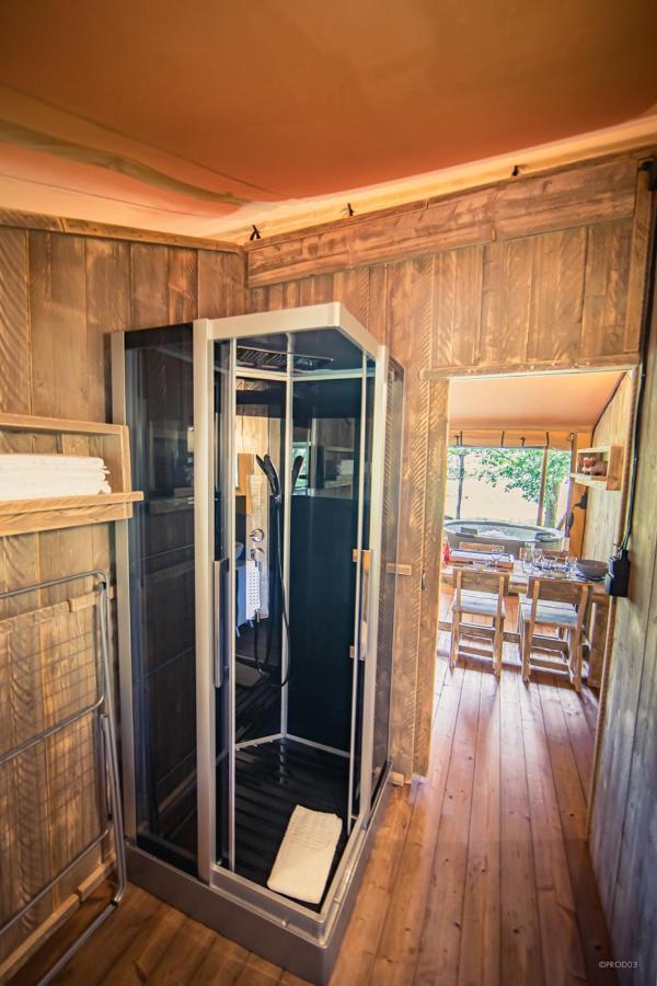 Tente Lodge Jacuzzi Privatif En Pleine Nature Thiel-sur-Acolin Εξωτερικό φωτογραφία